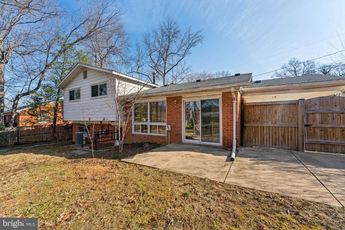 PRESLEY MANOR - Residential