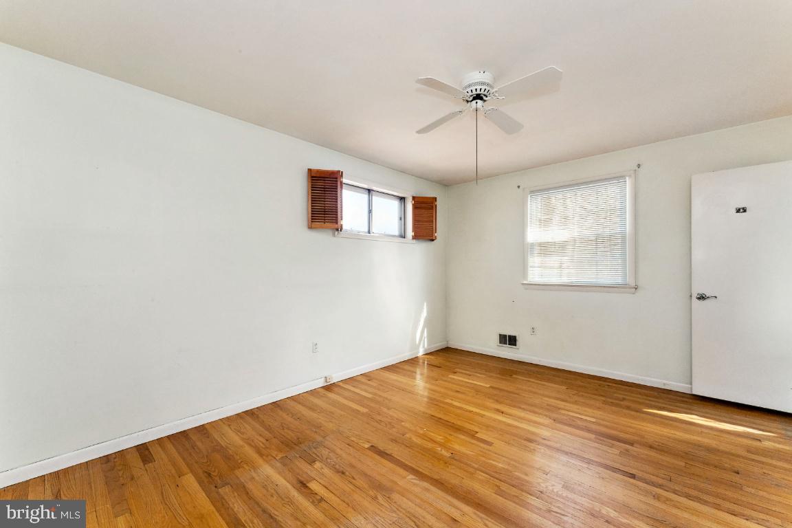 PRESLEY MANOR - Residential