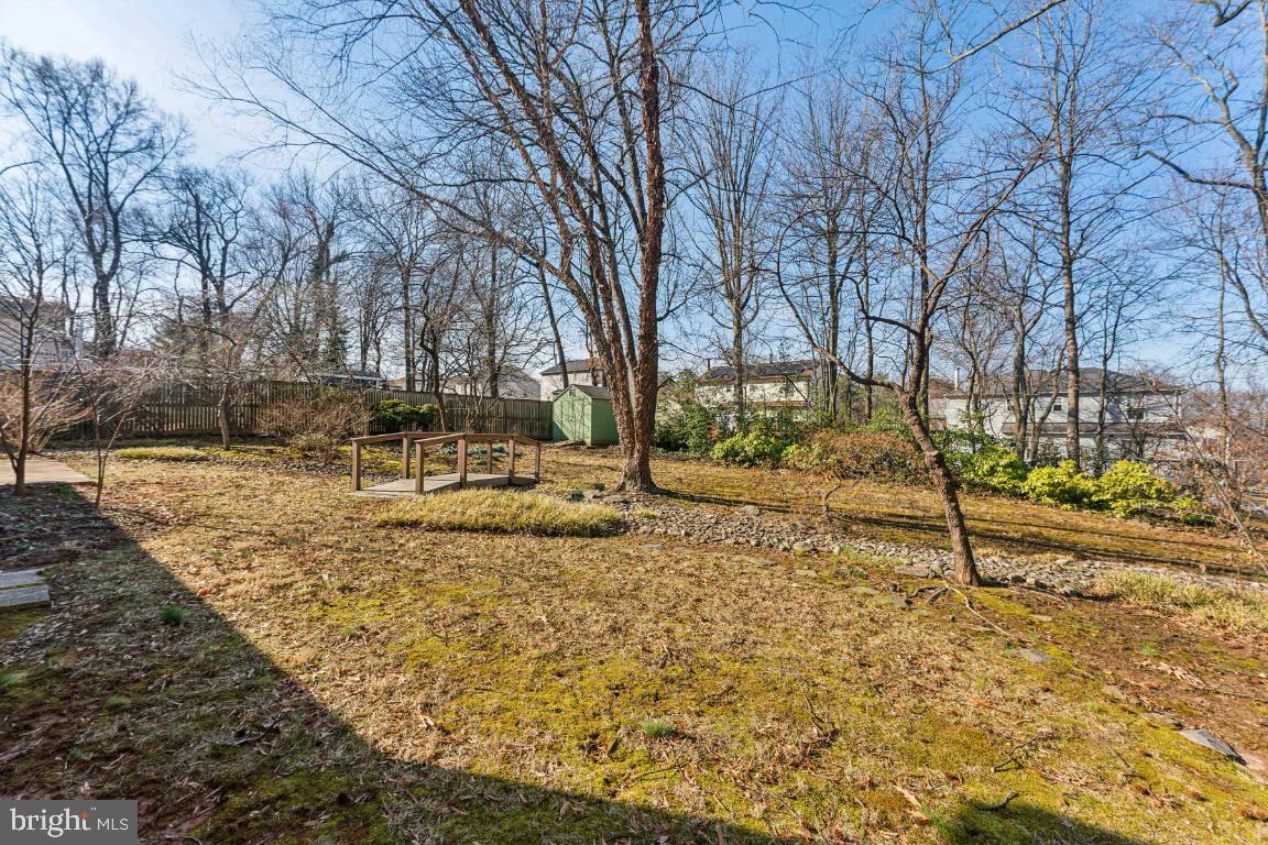 PRESLEY MANOR - Residential