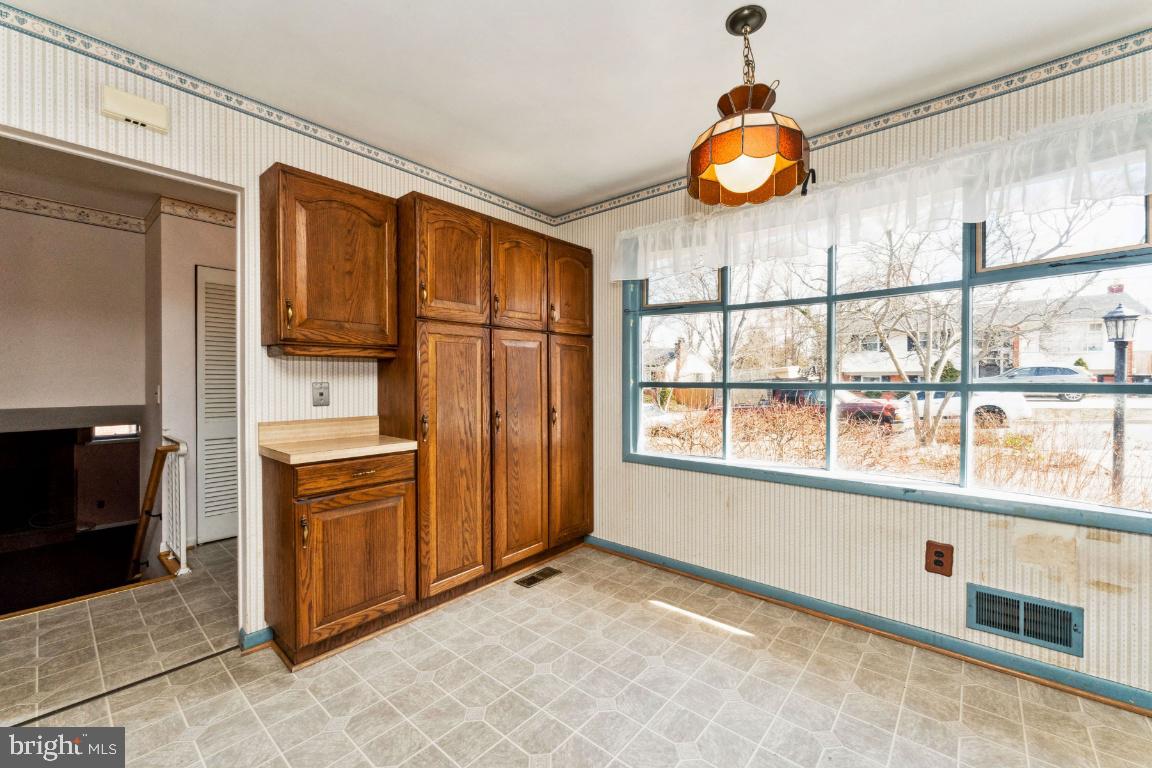 PRESLEY MANOR - Residential