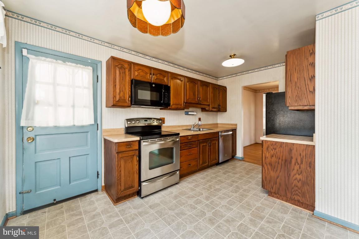 PRESLEY MANOR - Residential