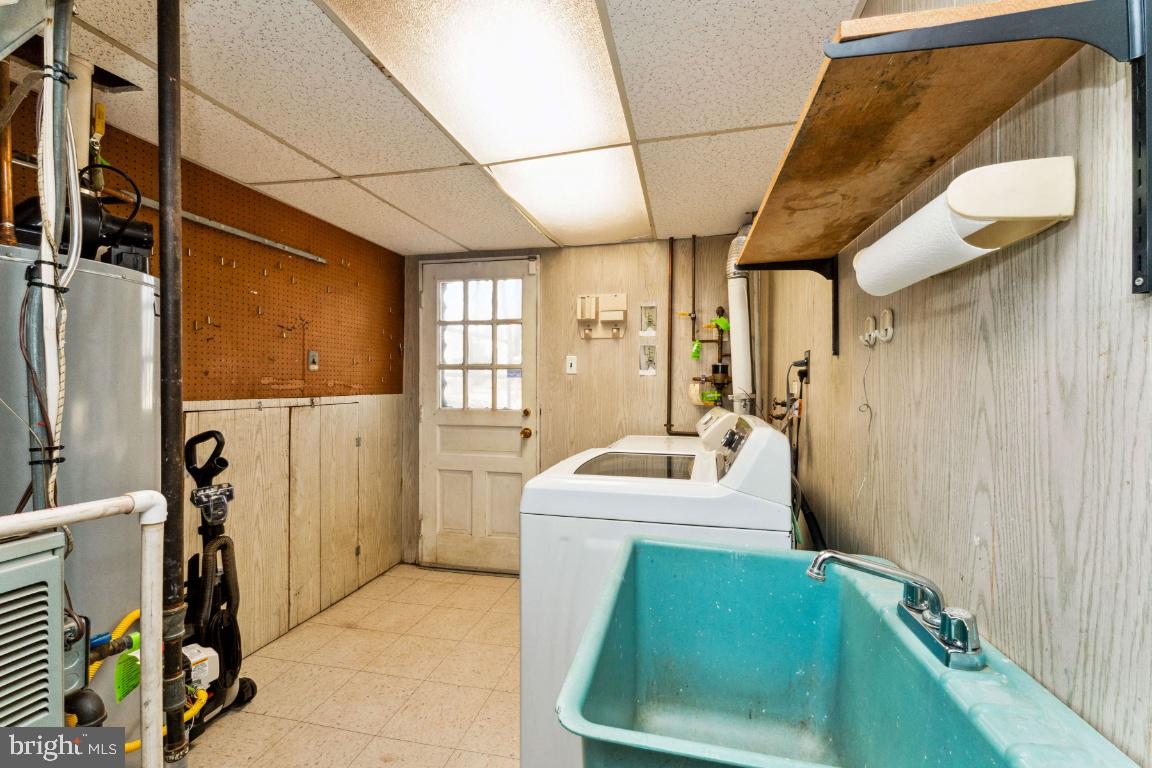 PRESLEY MANOR - Residential