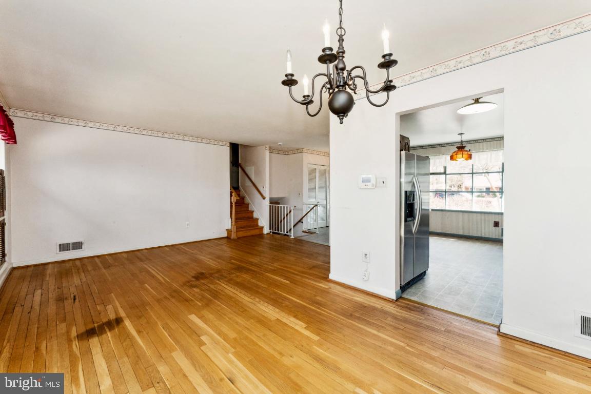 PRESLEY MANOR - Residential