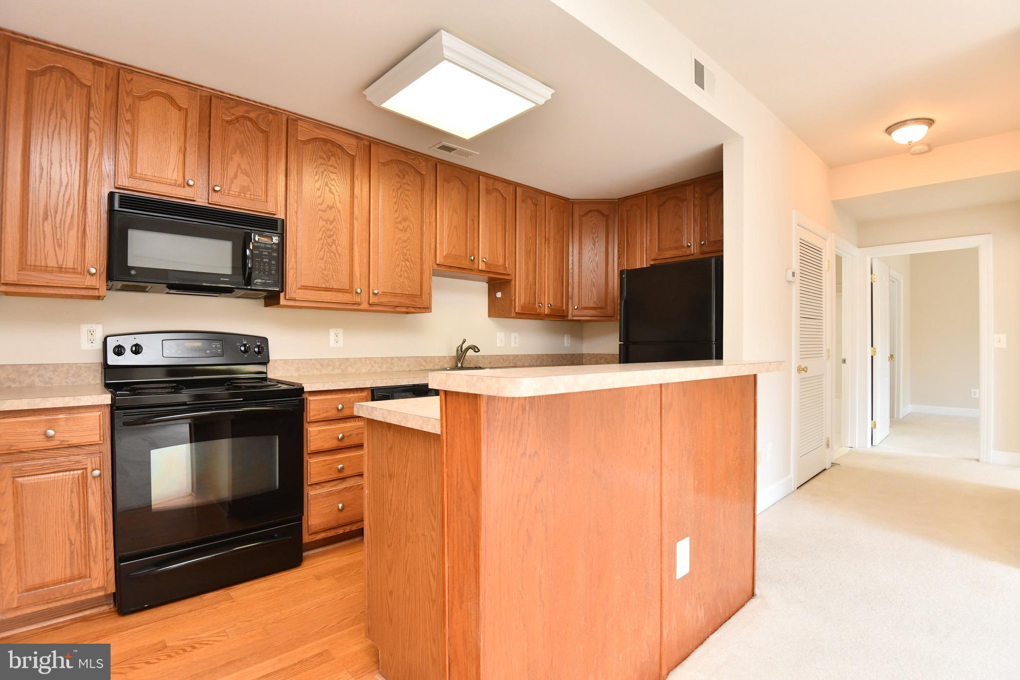 CRESTWOOD VILLAGE PARK - Residential