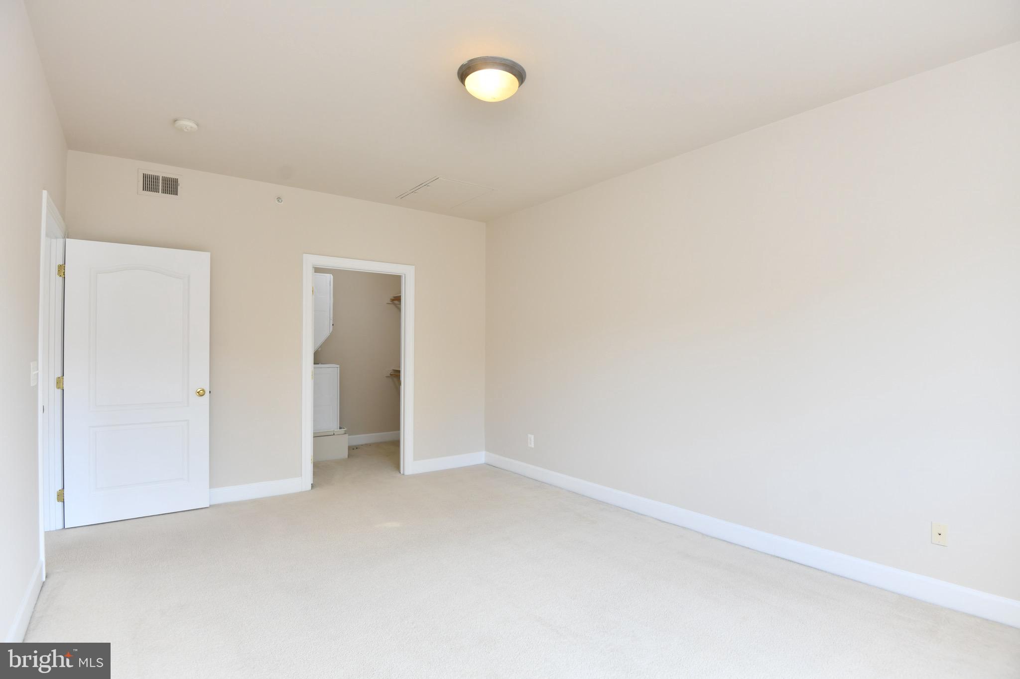 CRESTWOOD VILLAGE PARK - Residential