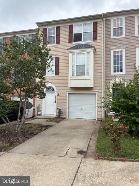 Townhouse For Sale - 21358 Jettison Drive<br/> LEXINGTON PARK, MD 20653