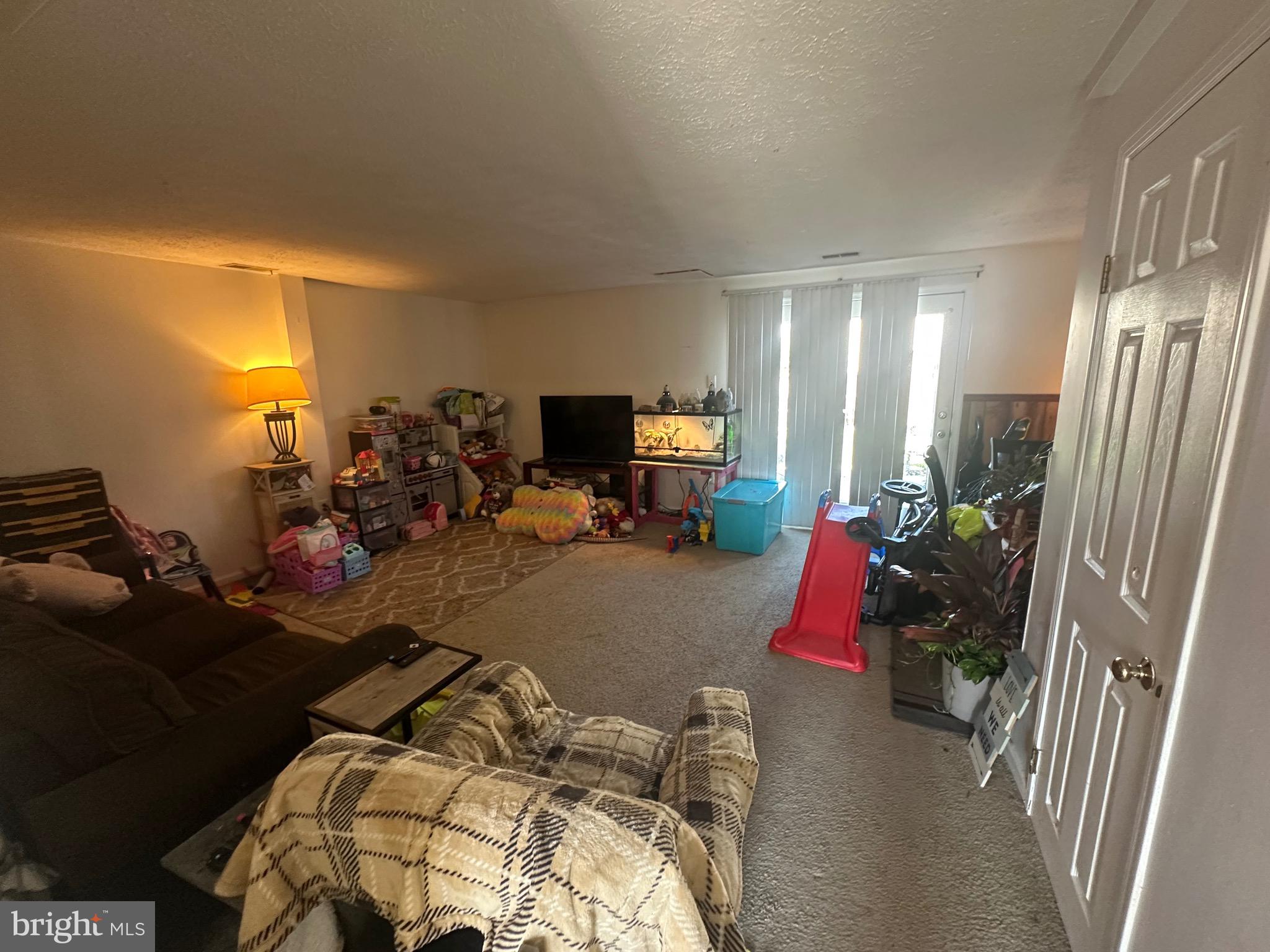 HILLCREST ORCHARDS - Residential