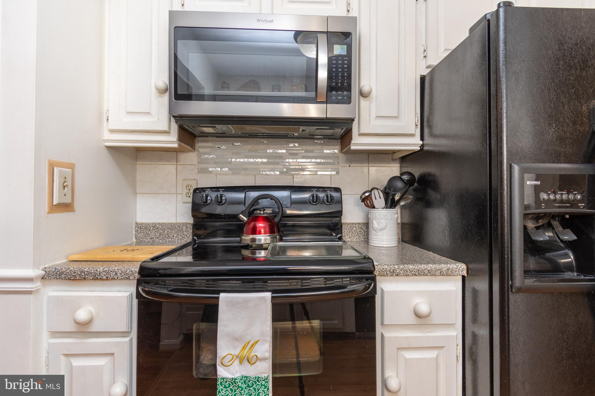 WHISKEY BOTTOM - Residential