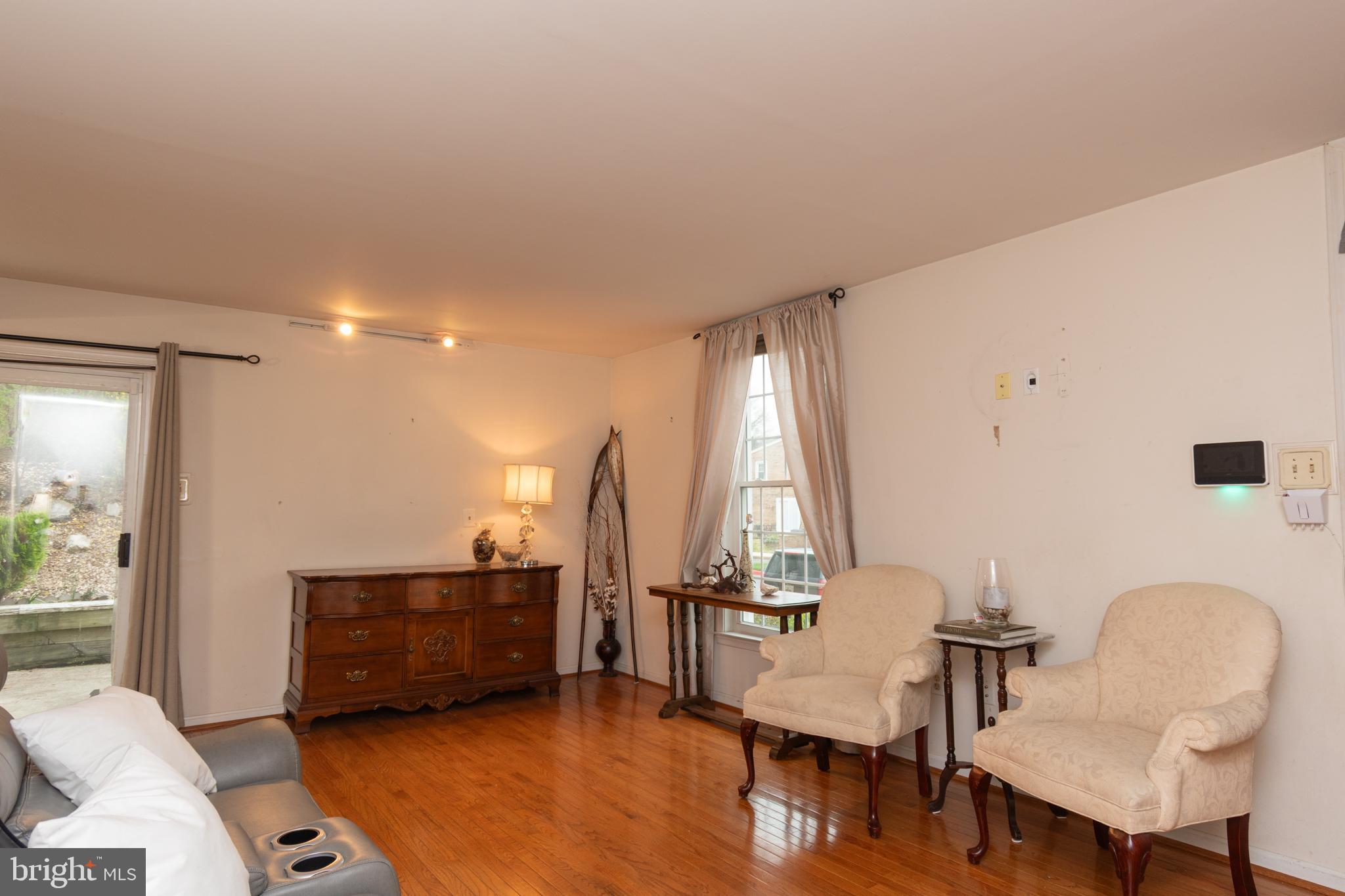 WHISKEY BOTTOM - Residential