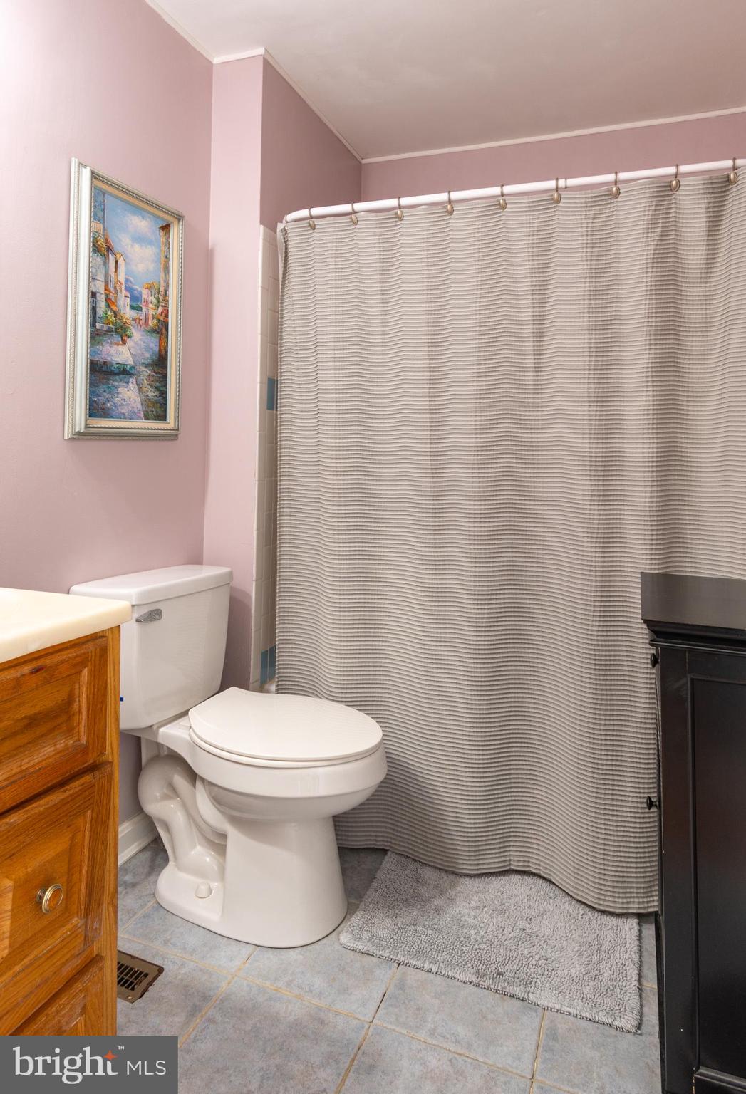 WHISKEY BOTTOM - Residential