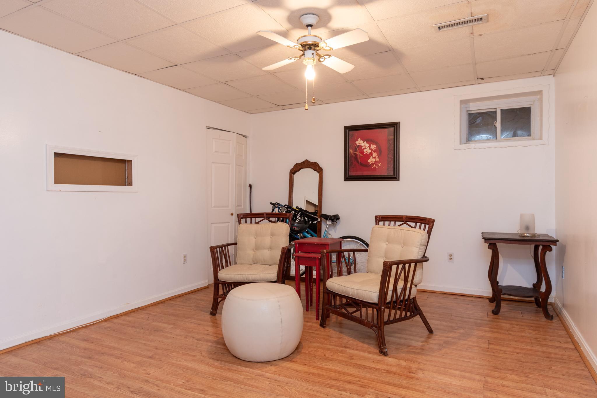 WHISKEY BOTTOM - Residential