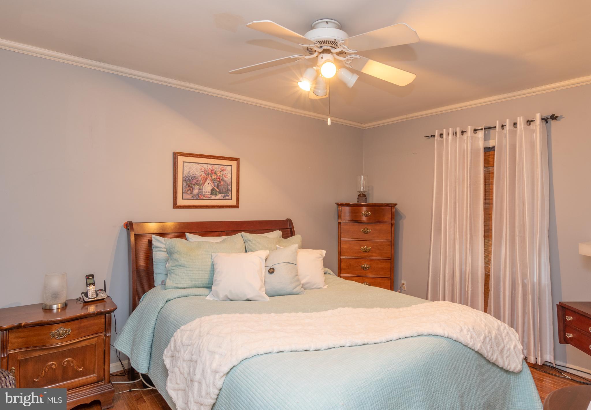 WHISKEY BOTTOM - Residential