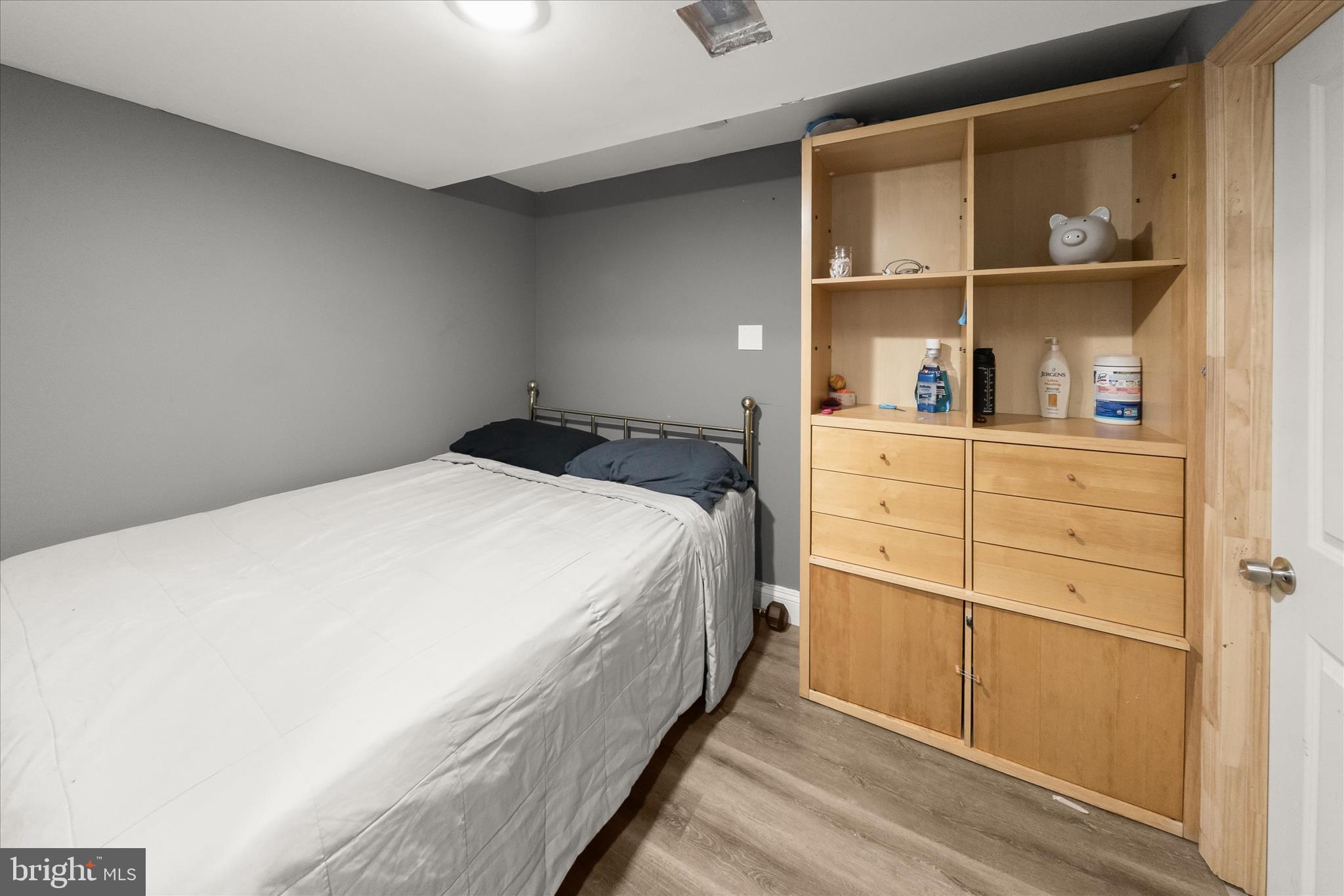 FOX HILLS OF POTOMAC - Residential