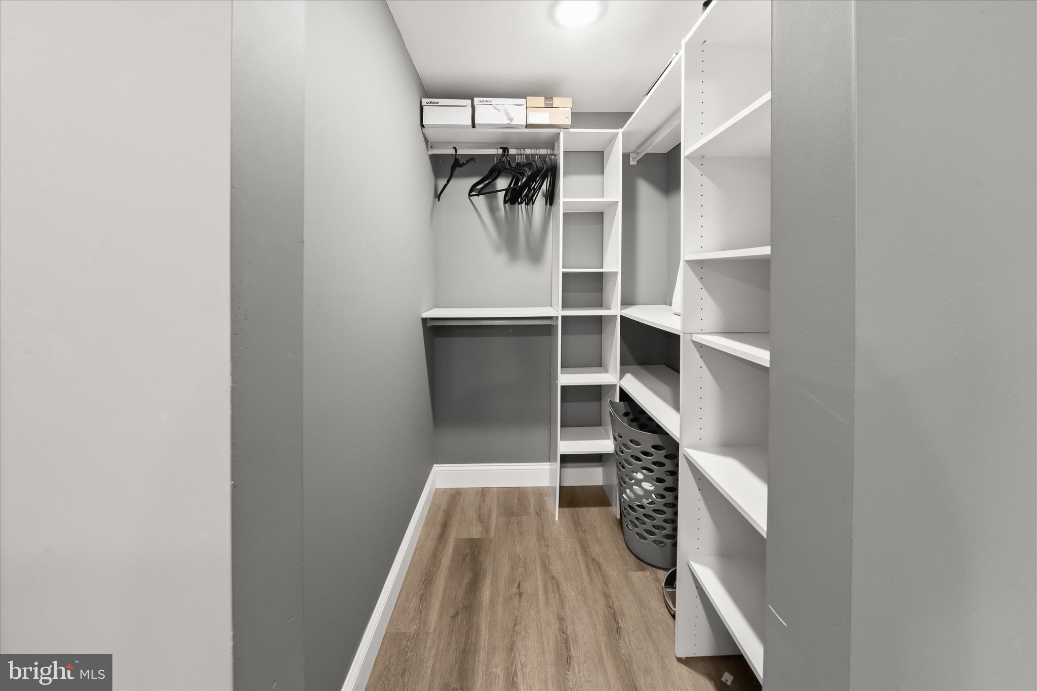 FOX HILLS OF POTOMAC - Residential