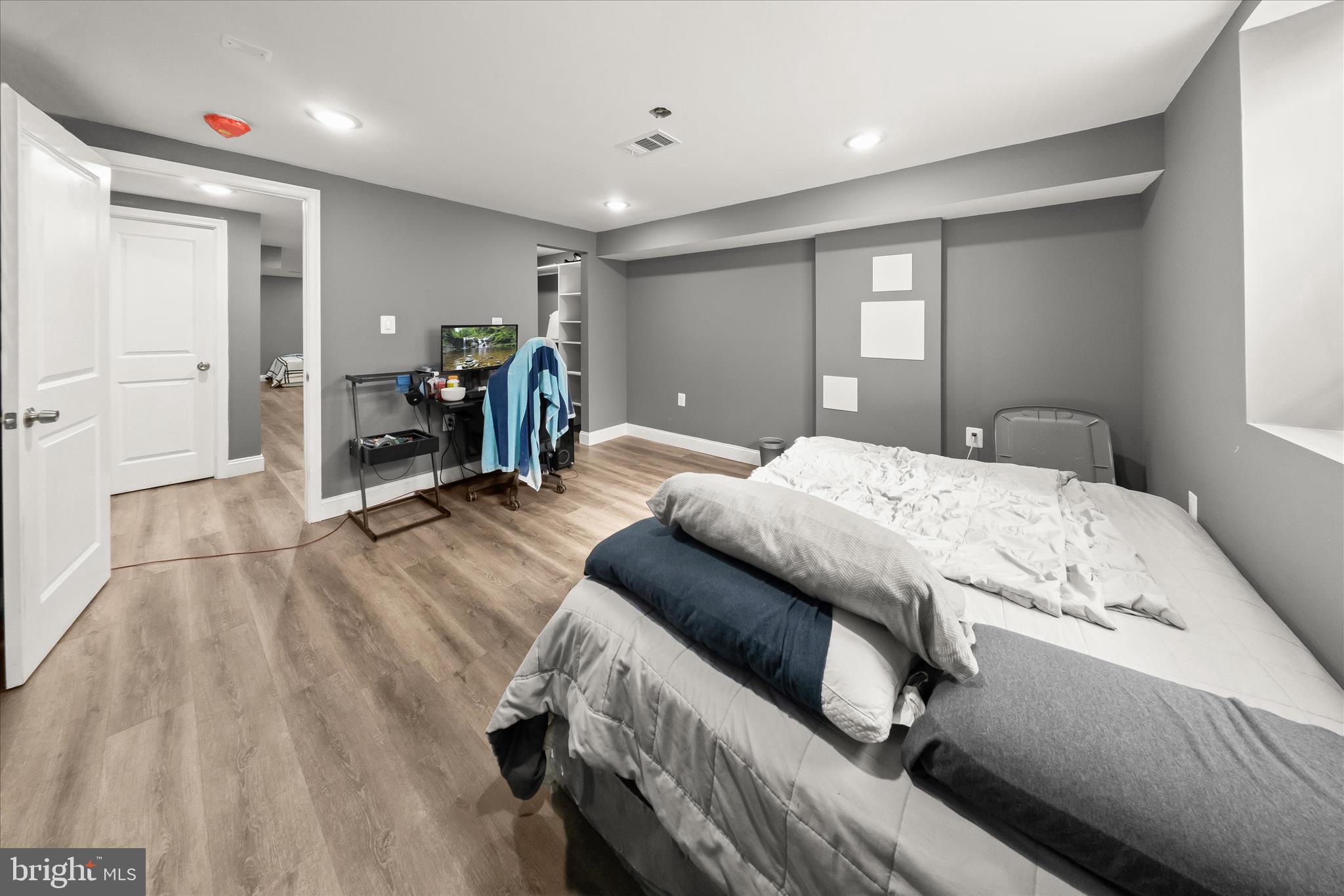 FOX HILLS OF POTOMAC - Residential