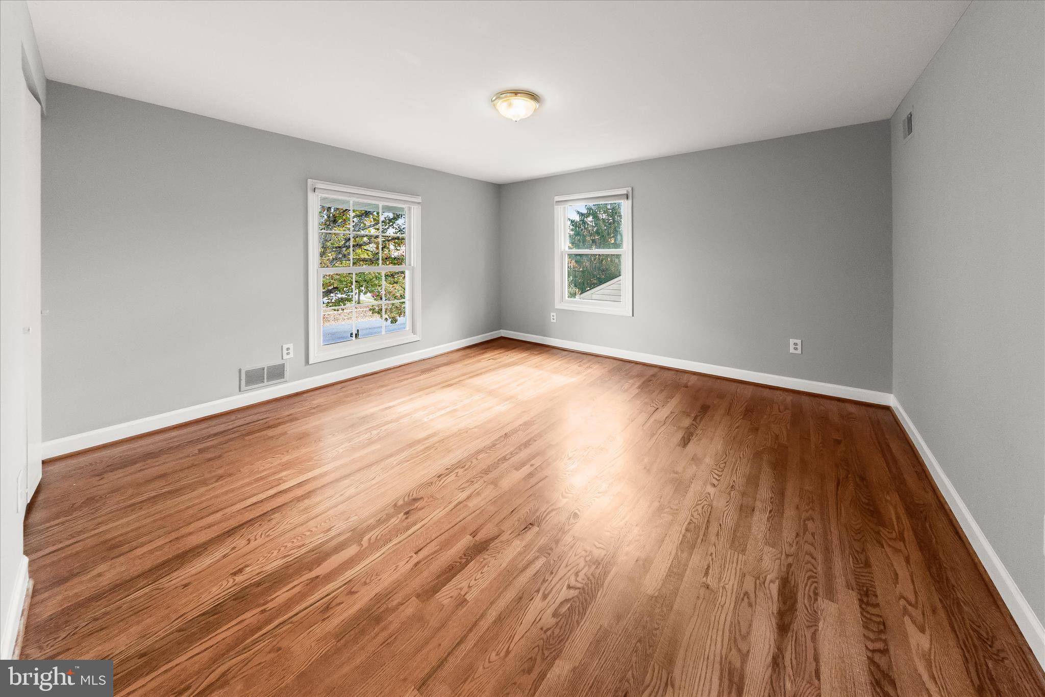 FOX HILLS OF POTOMAC - Residential