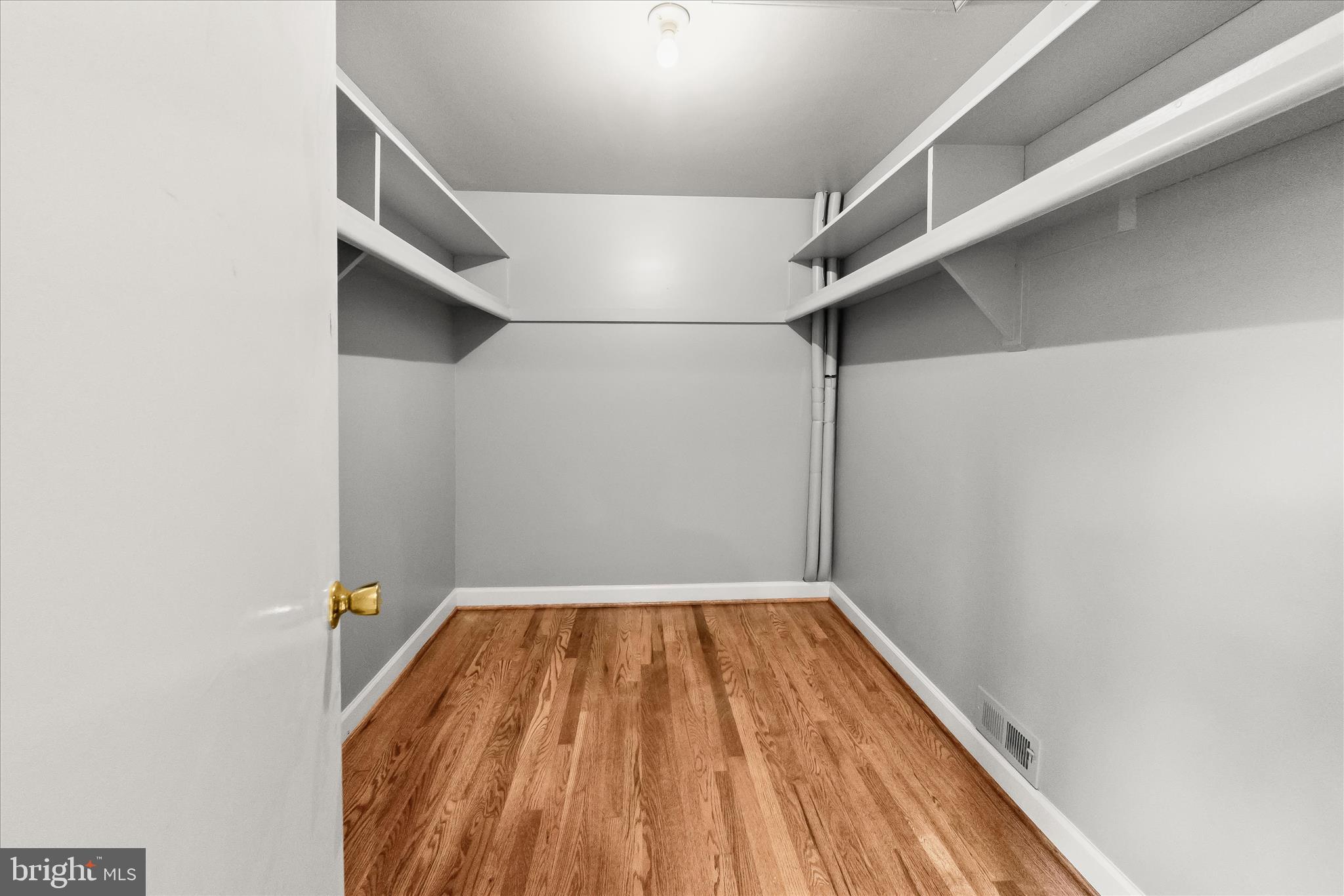 FOX HILLS OF POTOMAC - Residential