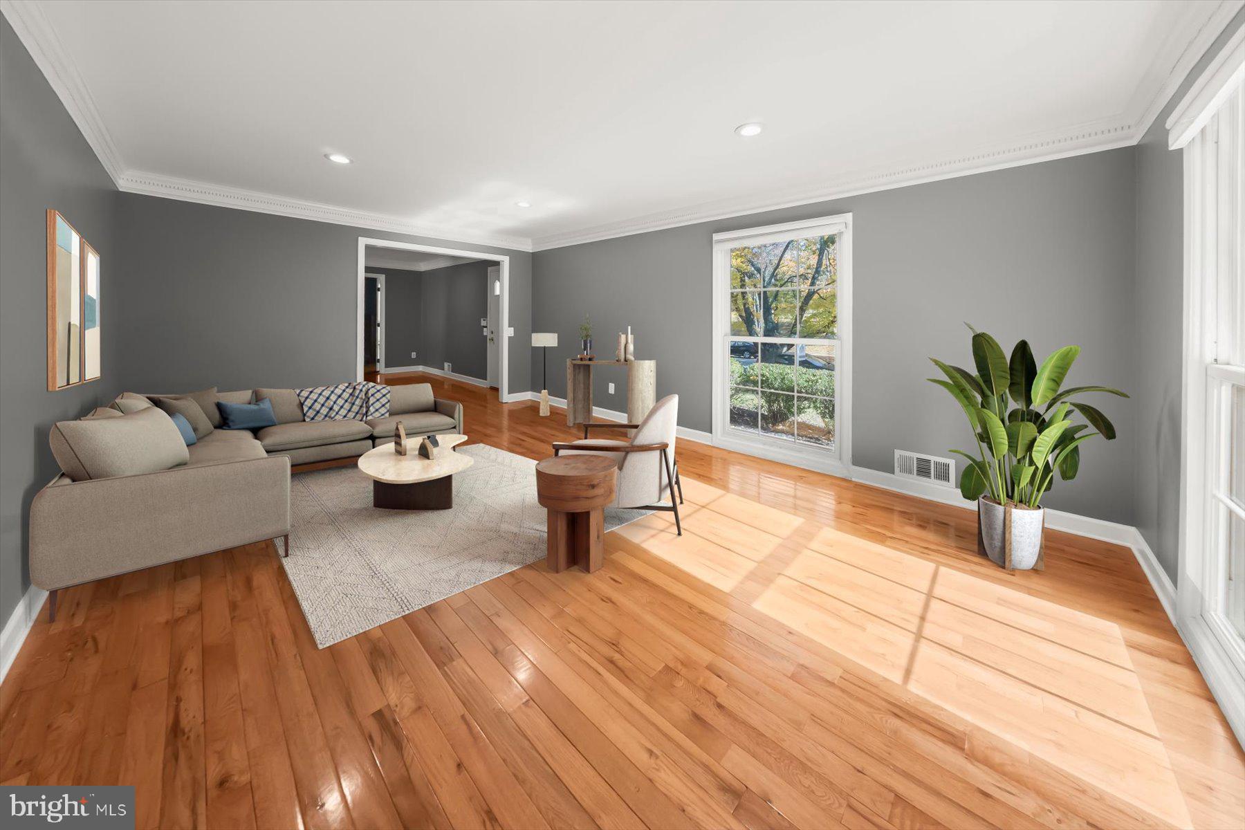 10712 GAINSBOROUGH ROAD