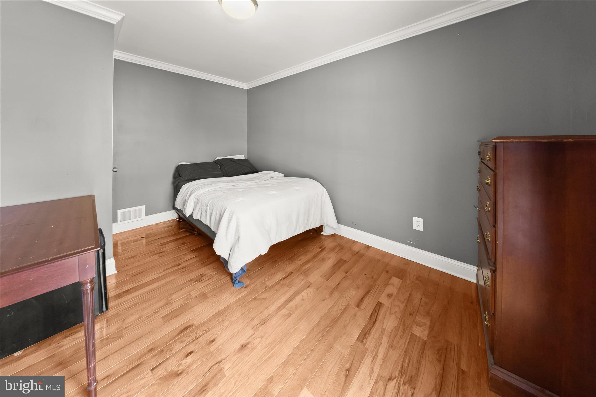 FOX HILLS OF POTOMAC - Residential