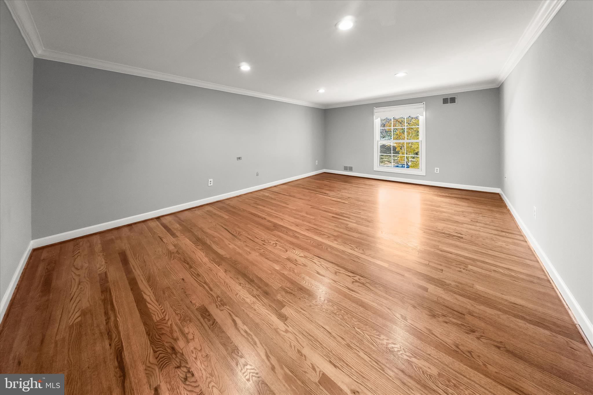 FOX HILLS OF POTOMAC - Residential