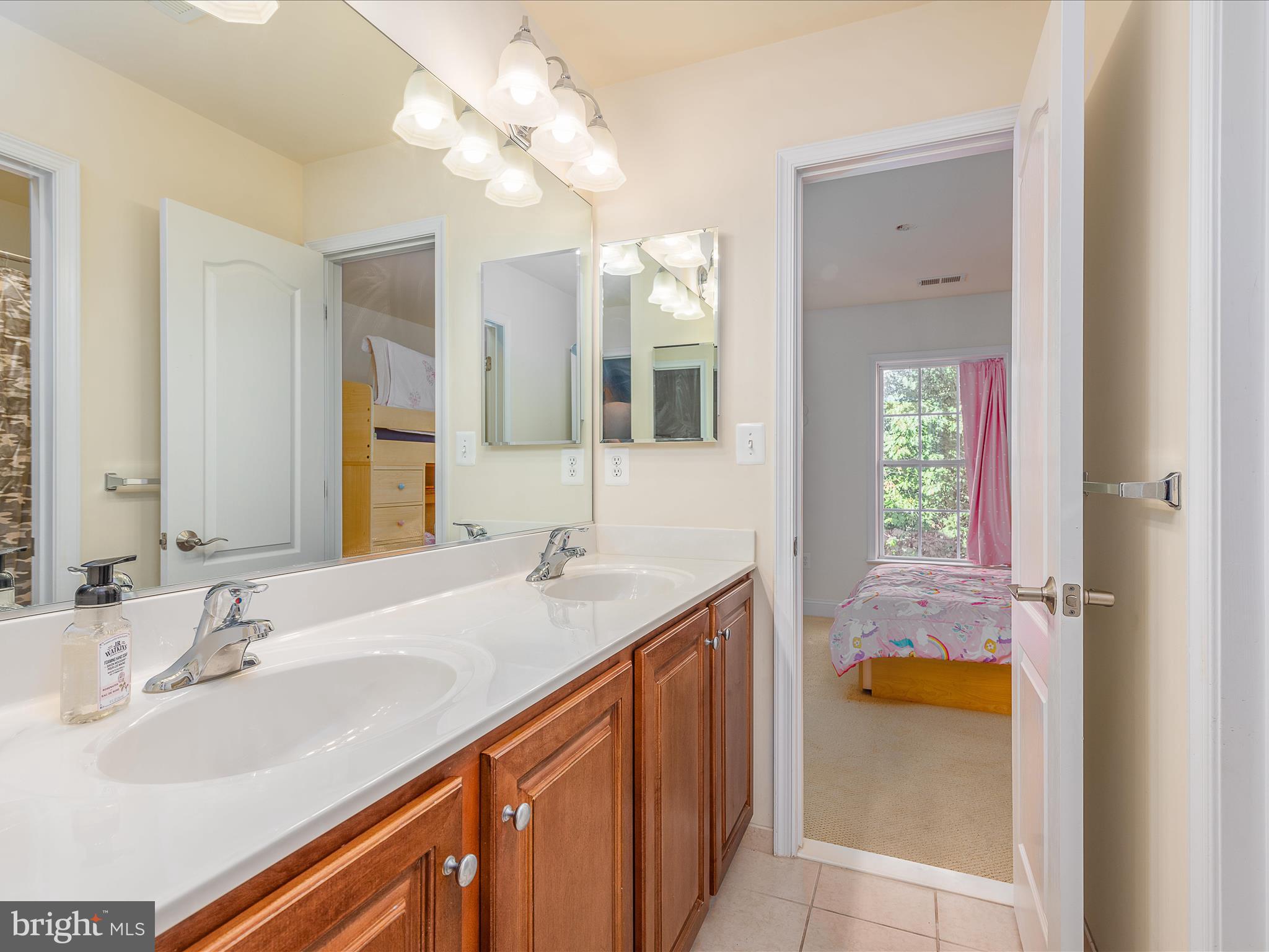 BROOKFIELD - Residential Lease