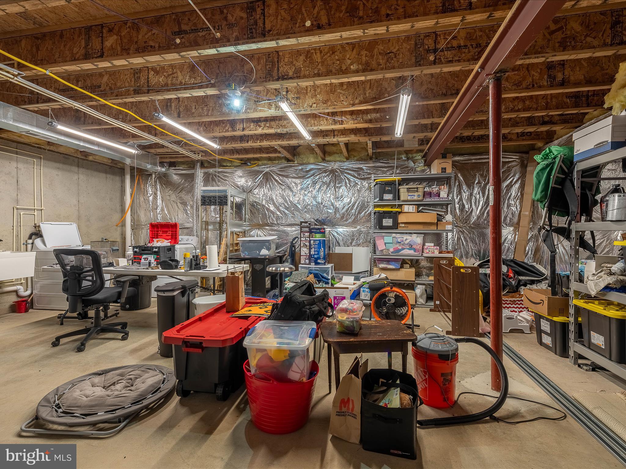 BROOKFIELD - Residential Lease