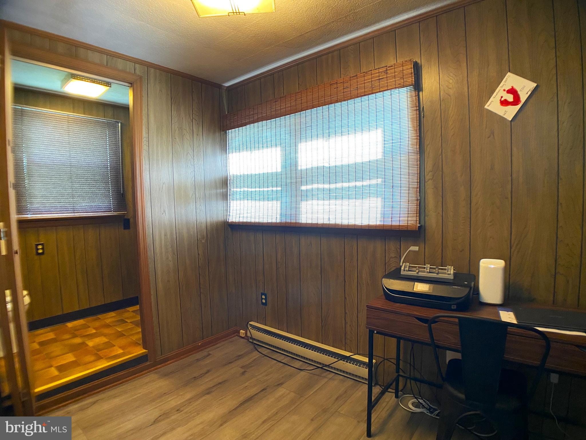 WILLOW STREET - Residential