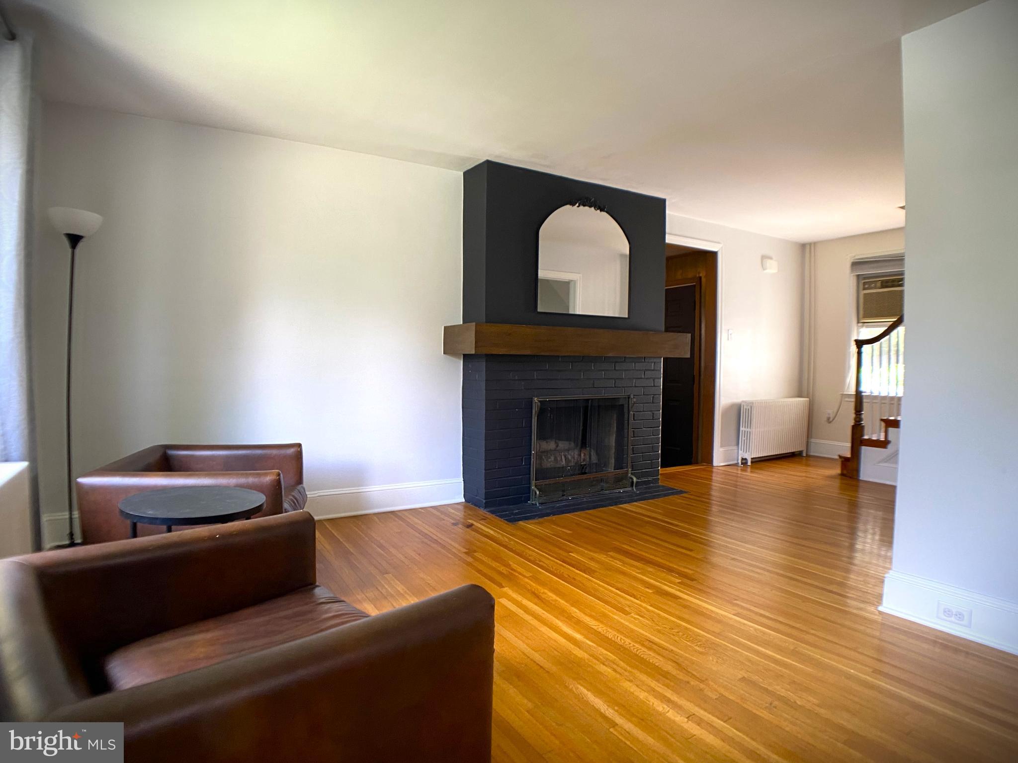 WILLOW STREET - Residential