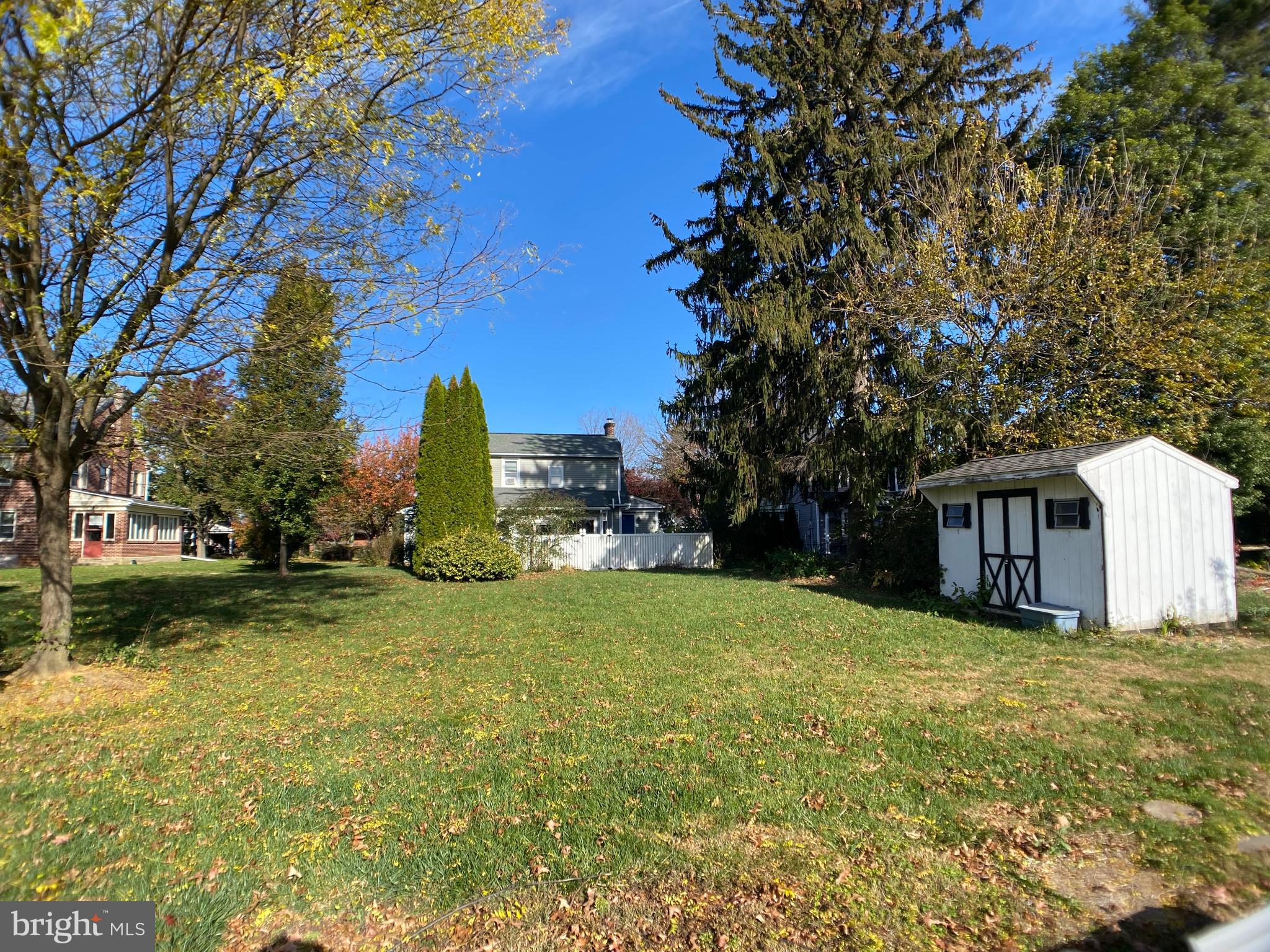 WILLOW STREET - Residential