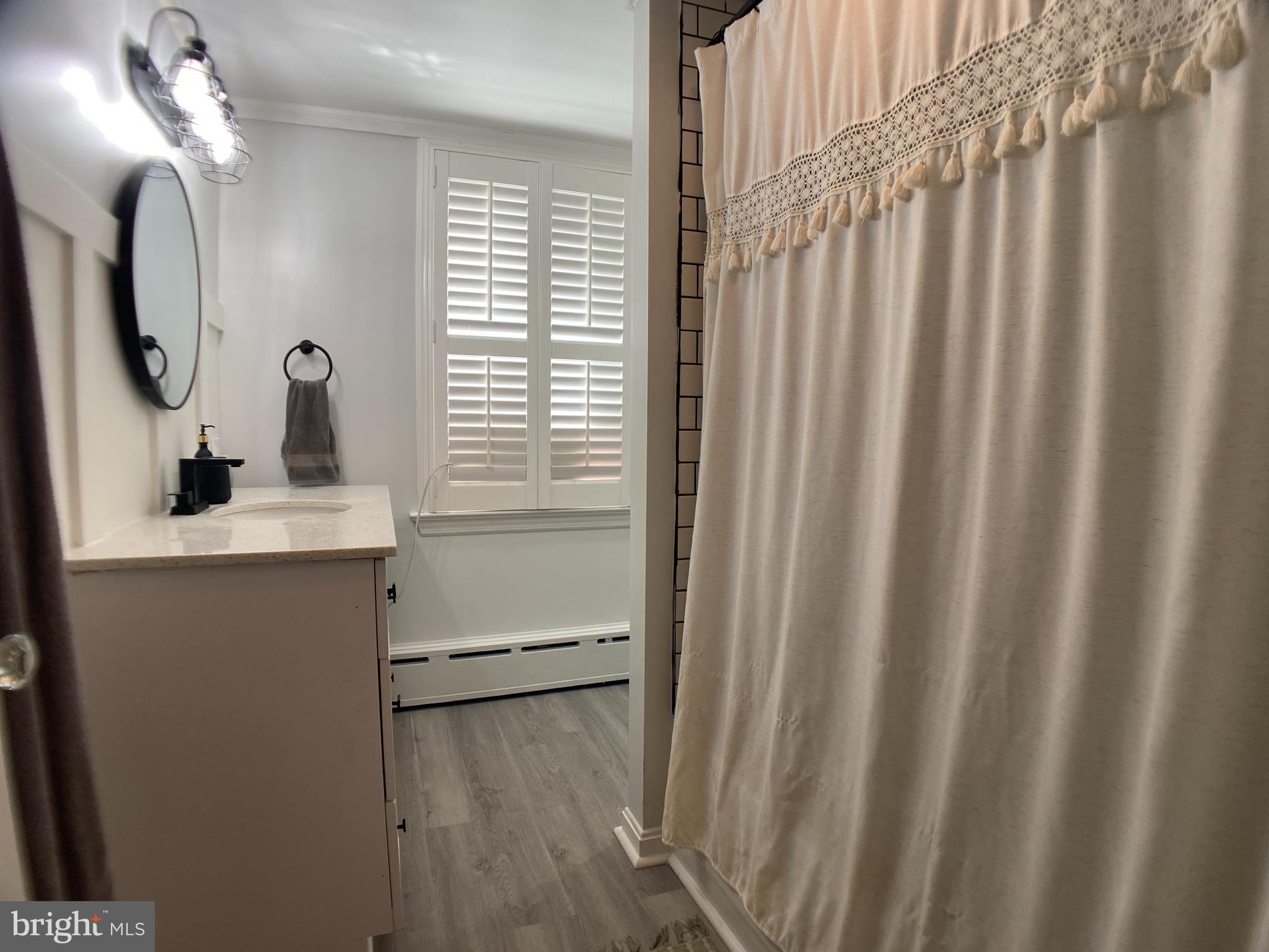 WILLOW STREET - Residential