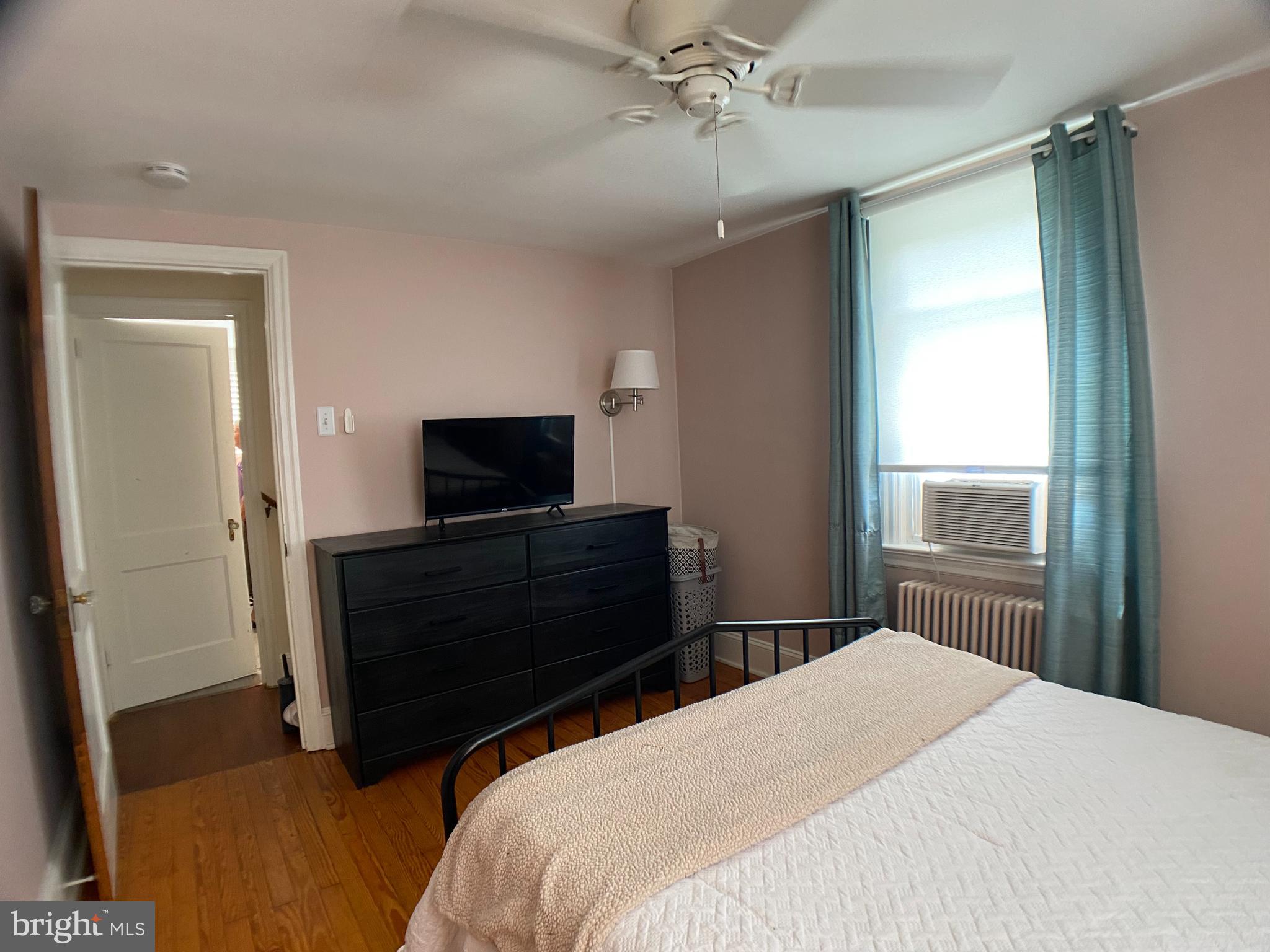 WILLOW STREET - Residential