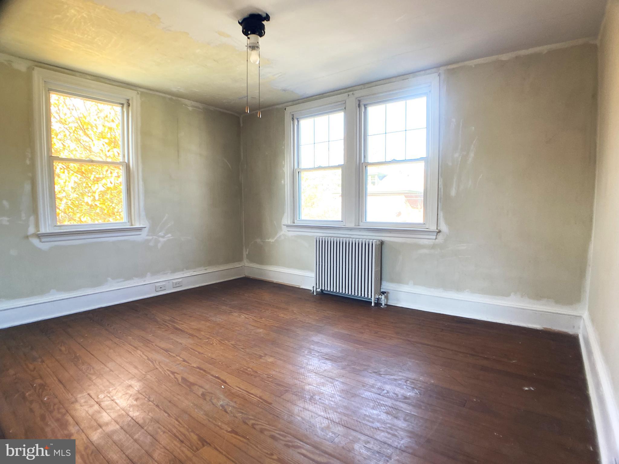 WILLOW STREET - Residential