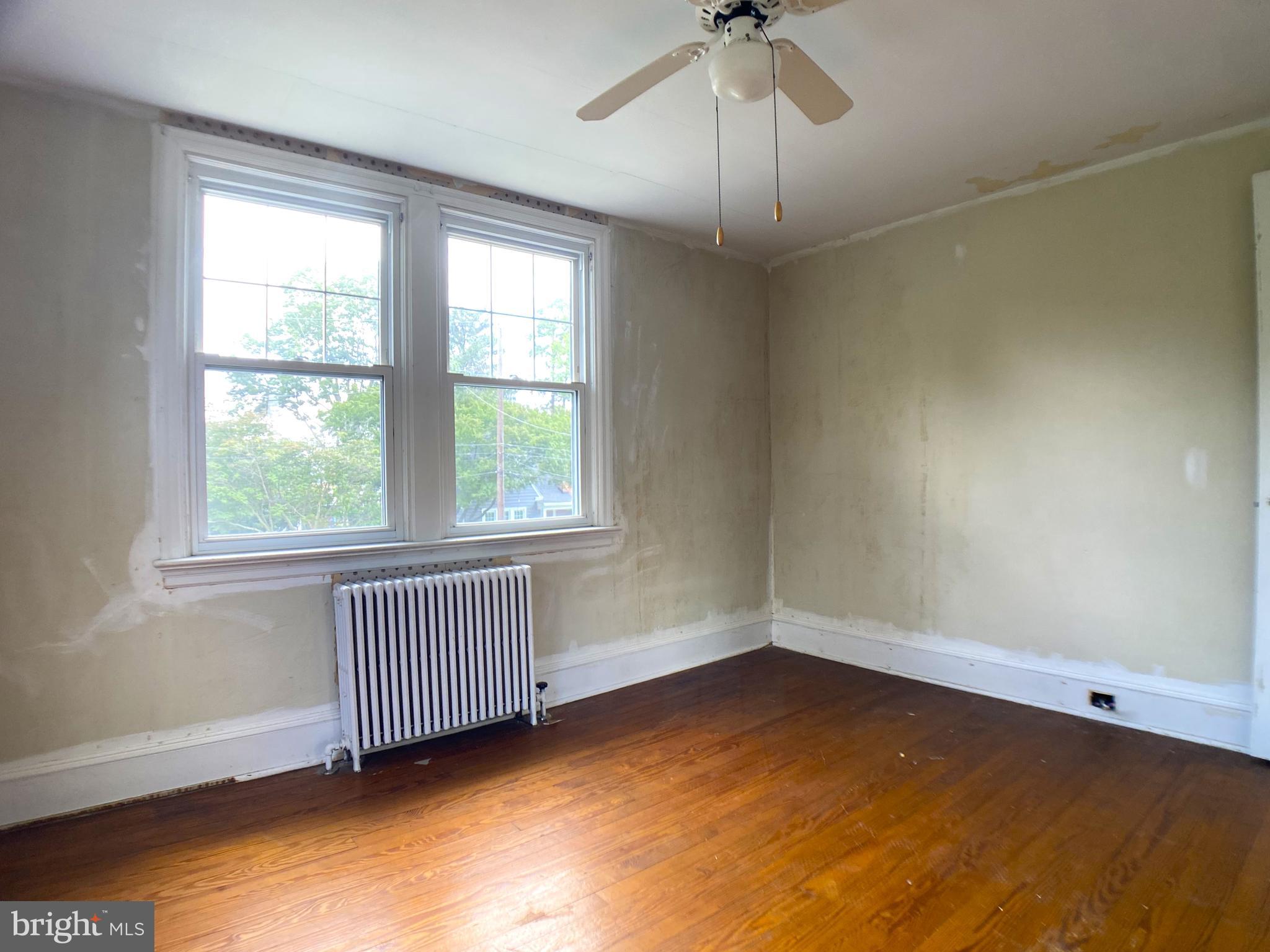 WILLOW STREET - Residential