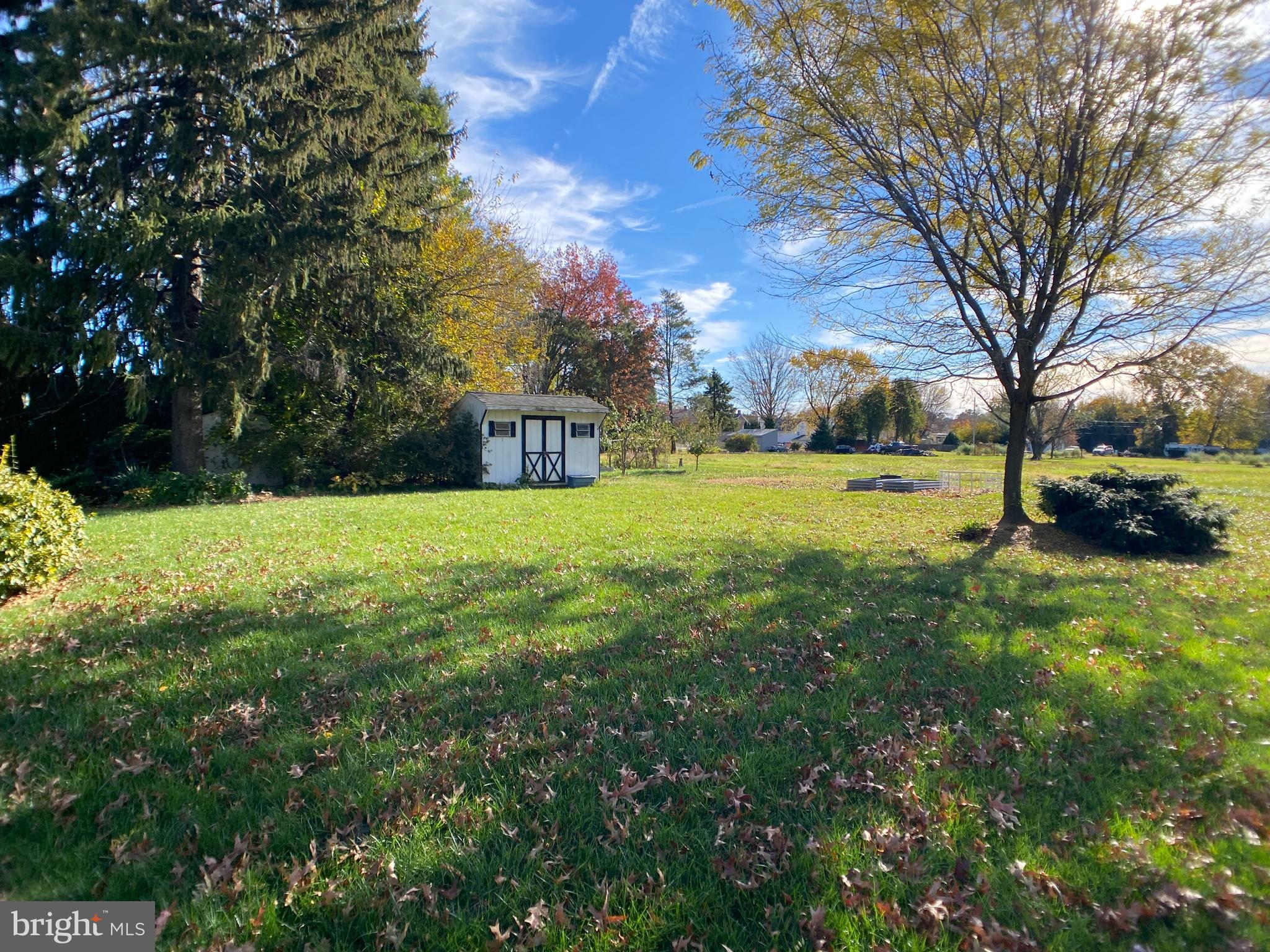 WILLOW STREET - Residential