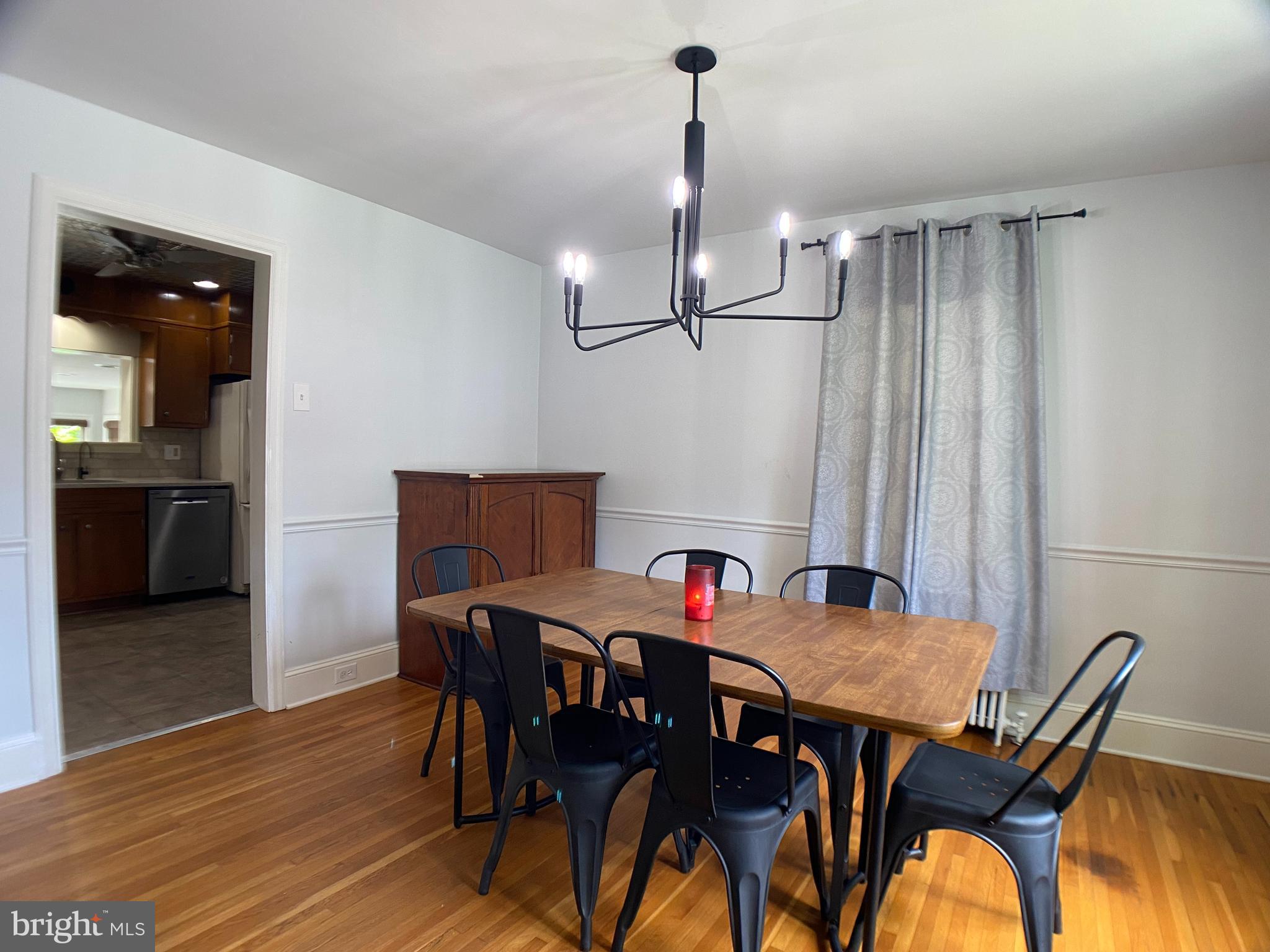 WILLOW STREET - Residential