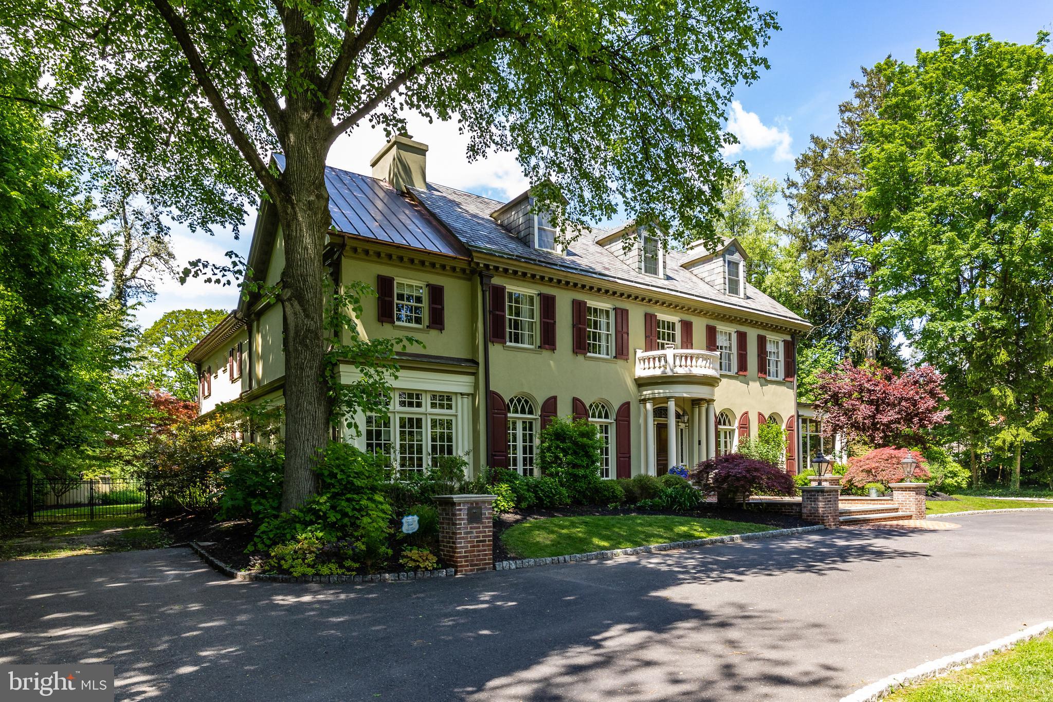 205 E CENTRAL AVENUE