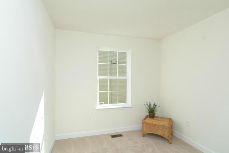 ARUNDEL GARDENS - Residential