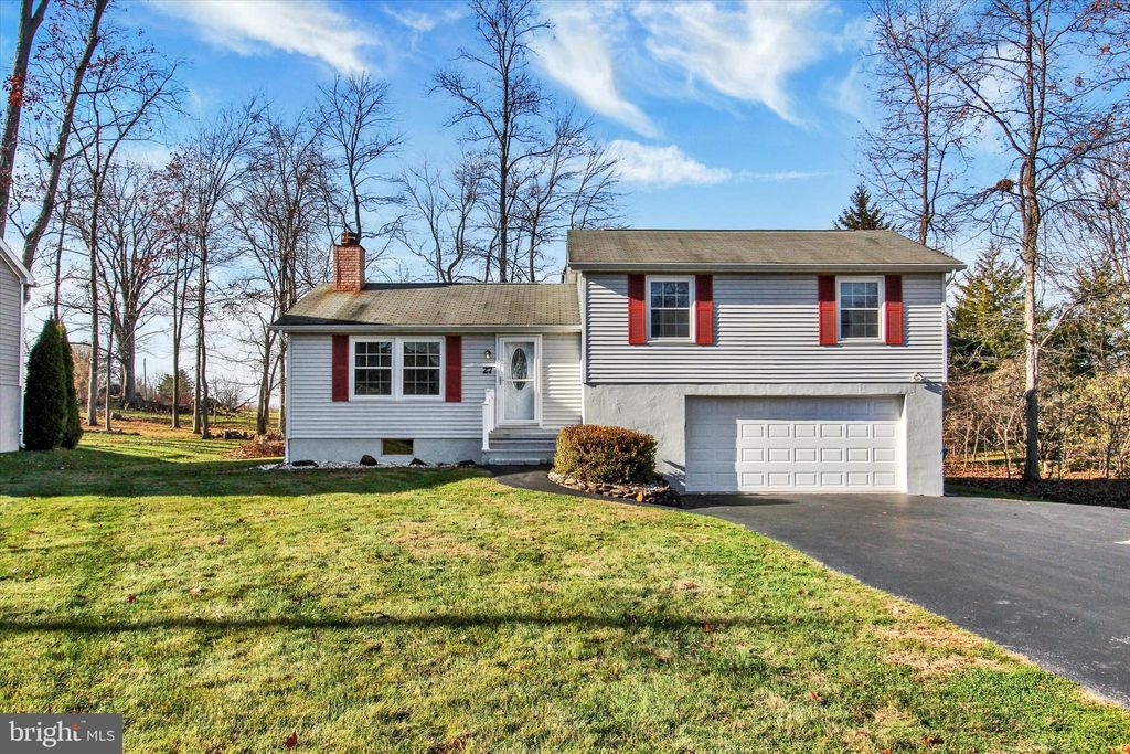 Photo of 27 Mccandless Drive, EAST BERLIN, PA 17316 (MLS # PAAD2020866)