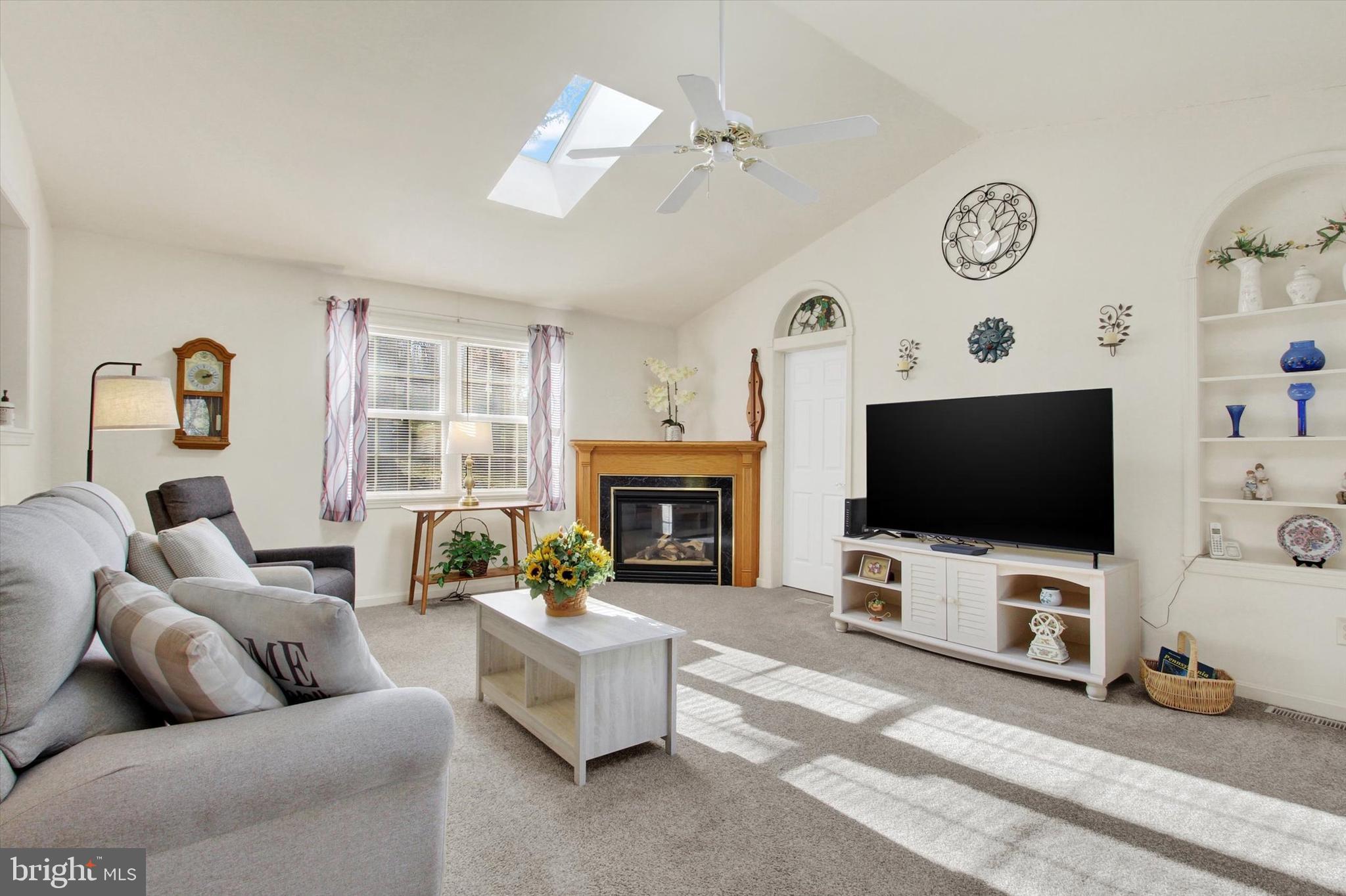 LAKE MEADE - Residential