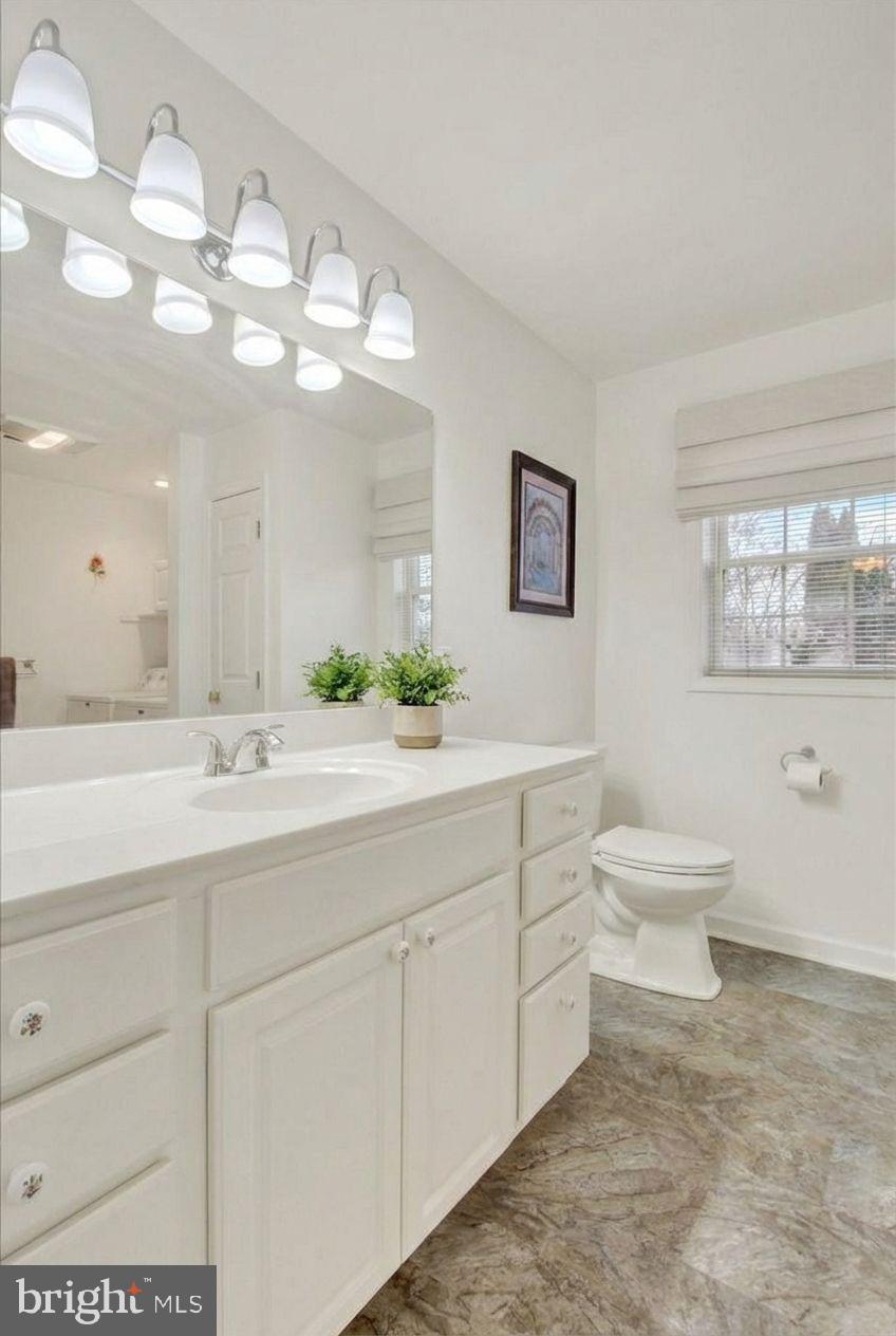 LAKE MEADE - Residential