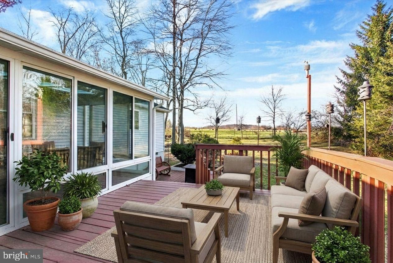 LAKE MEADE - Residential