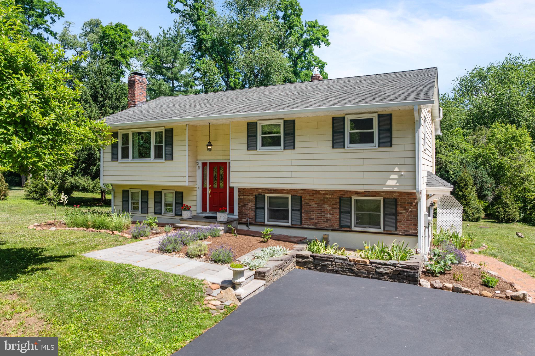 29 OXFORD CIRCLE