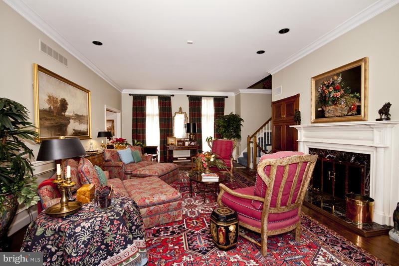 WOODWARD - Residential