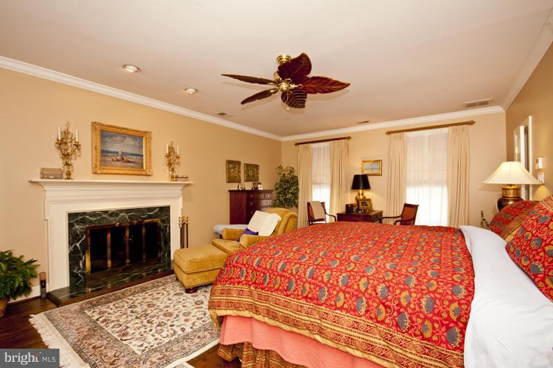 WOODWARD - Residential