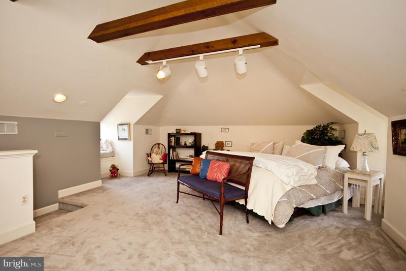 WOODWARD - Residential