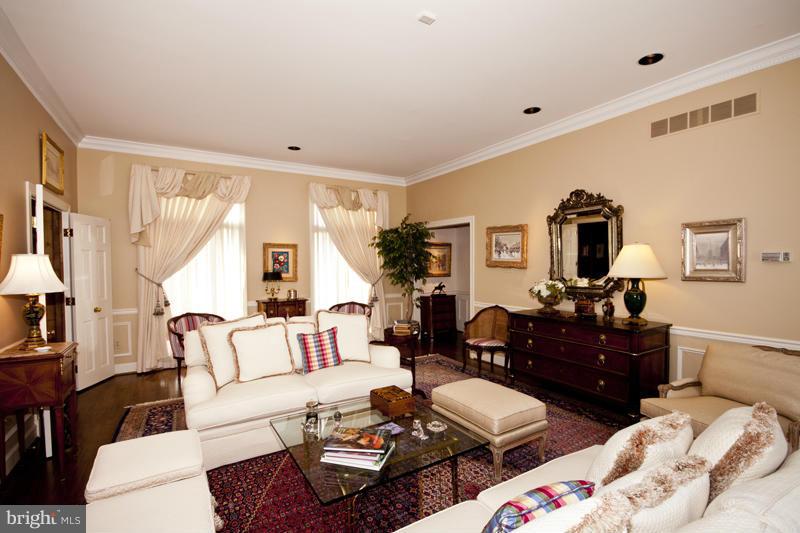 WOODWARD - Residential