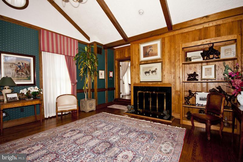 WOODWARD - Residential