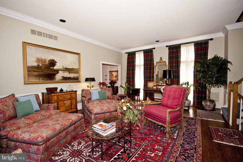 WOODWARD - Residential