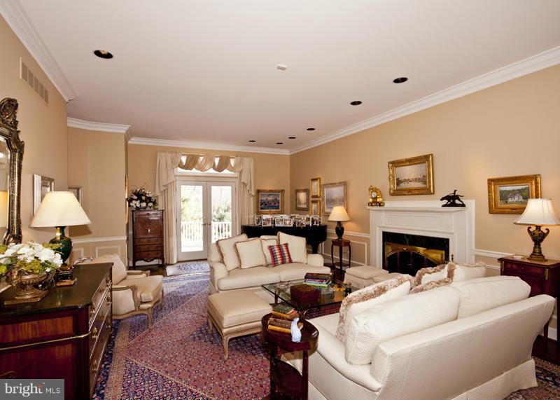 WOODWARD - Residential