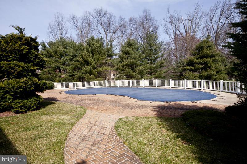 WOODWARD - Residential